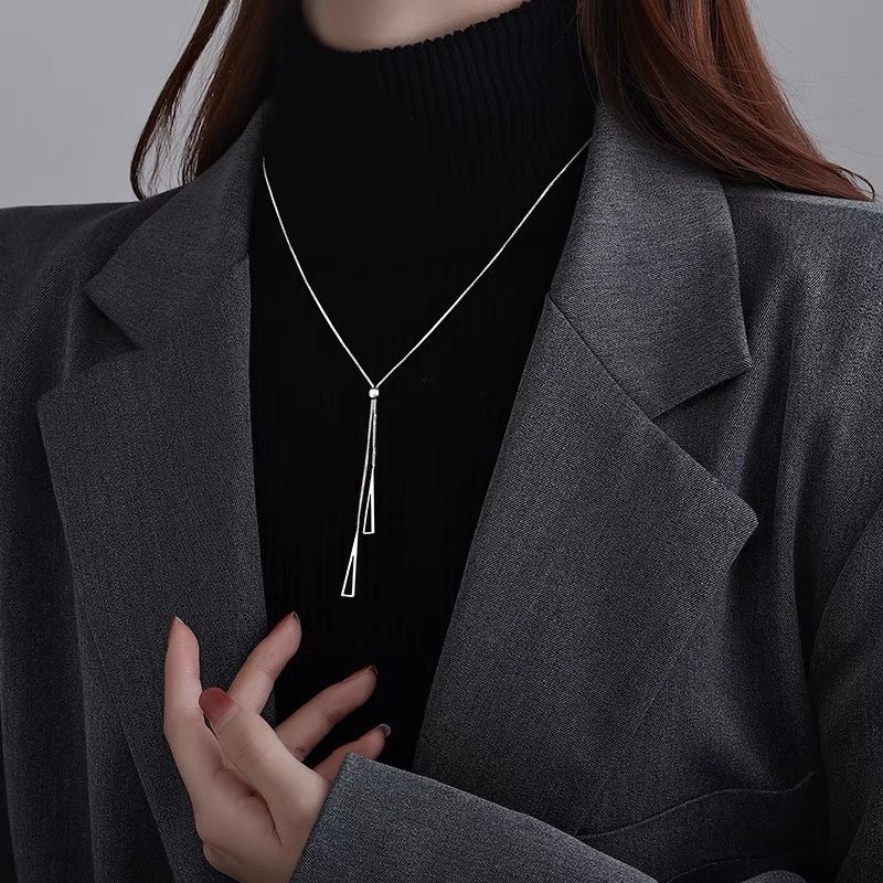 Eclat Linear Necklace