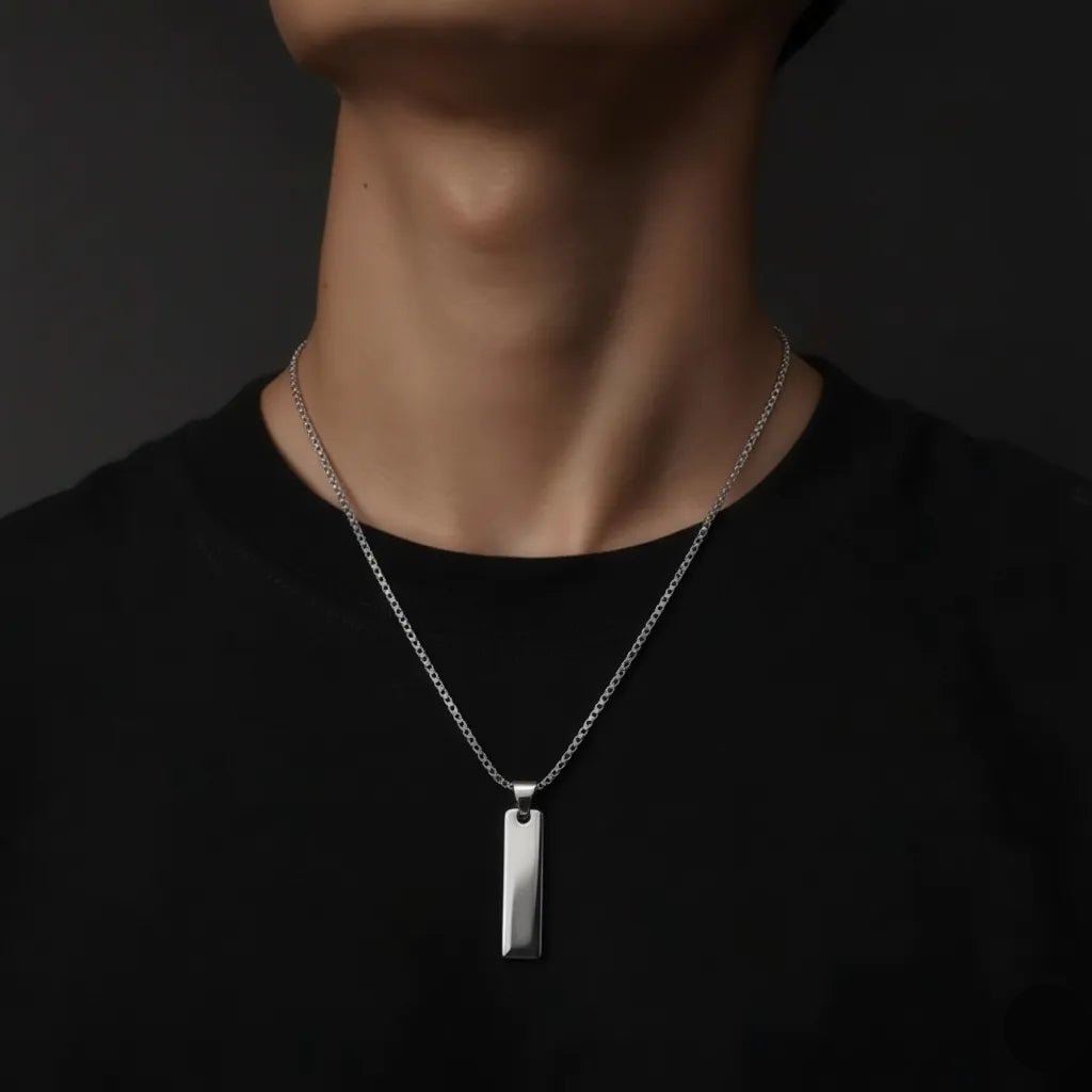 Noir Statement Pendant